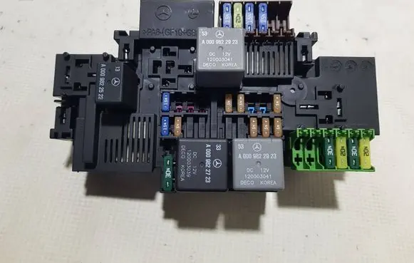 Mercedes-Benz C W205 Fuse box set A2229063202SS A2229063202