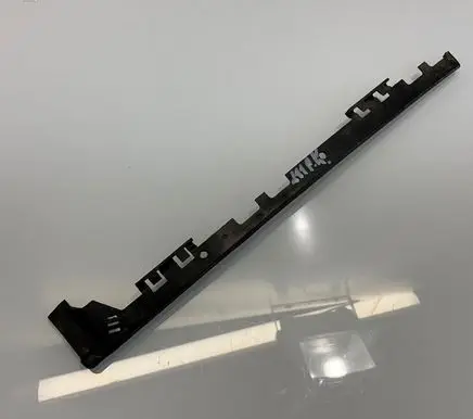 Sill/side skirt trim