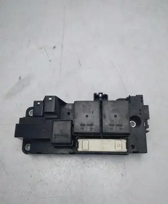 Toyota Prius (XW10) Battery control module 