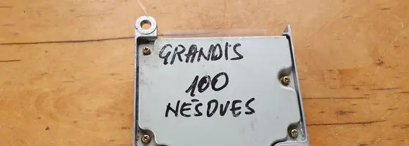 Mitsubishi Grandis Airbag control unit/module MN141401