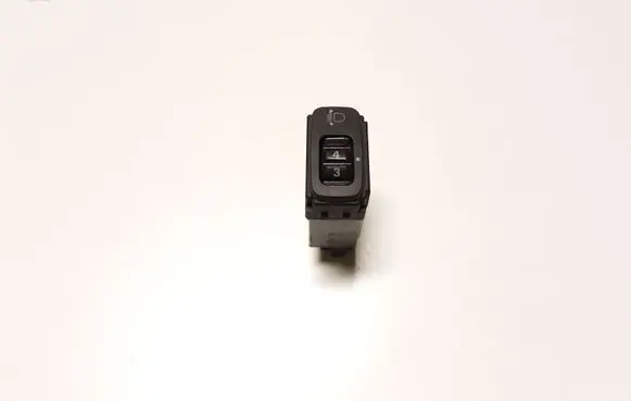 Mitsubishi Pajero Headlight level height control switch 6D11