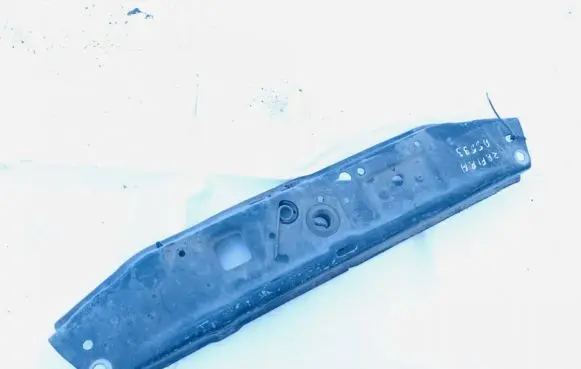 Opel Zafira B Radiator support slam panel