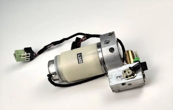 BMW 3 E46 Convertible roof hydraulic pump 8234530 HB70346002