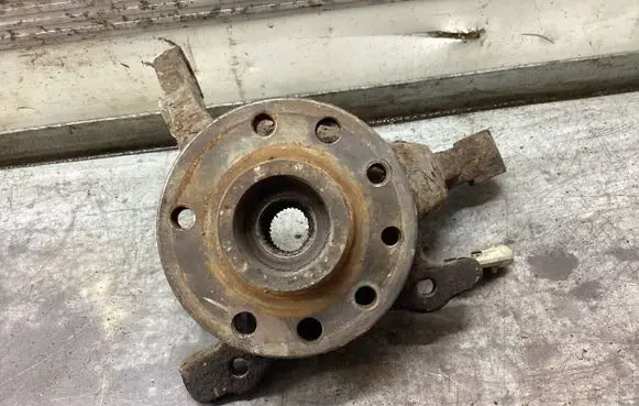 Opel Astra G Front wheel hub