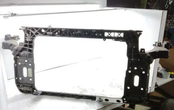 KIA Sportage Radiator support slam panel