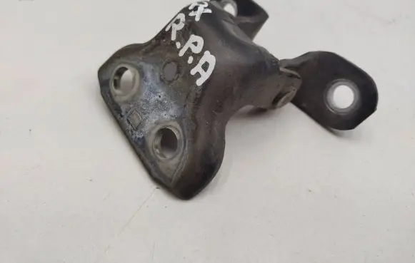 Lexus RX 330 - 350 - 400H Front door lower hinge 