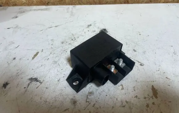 Mercedes-Benz CLS C219 Charging relay A0025426419 0332002167 12V100A