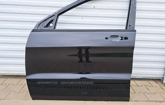 Jeep Grand Cherokee Front door 
