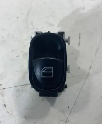 Mercedes-Benz C W203 Electric window control switch A2098203510 501958 070103NQ01