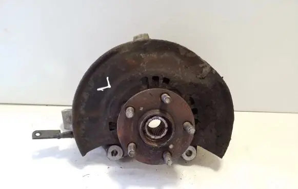 Lexus CT 200H Front wheel hub