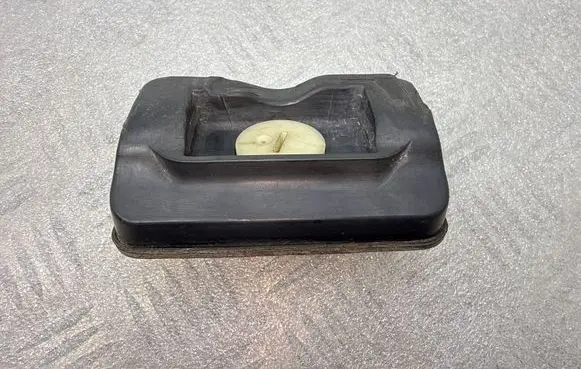 Mercedes-Benz S W221 Jacking socket point