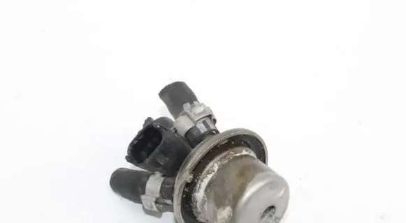 Mercedes-Benz S C217 AdBlue injector A0004900813