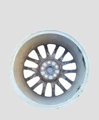 Volkswagen Golf V R17 spare wheel