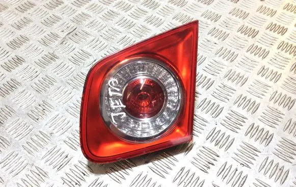 Volkswagen Jetta V Tailgate rear/tail lights 1K5945094