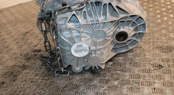 Mercedes-Benz GLA W156 Manual 5 speed gearbox A176261010105 2463605601
