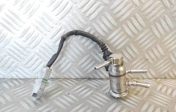 Renault Trafic III (X82) AdBlue injector 208997976R K217402861