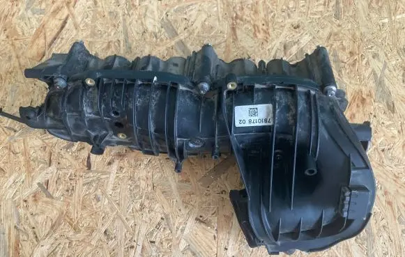 BMW 5 E60 E61 Intake manifold 7810178