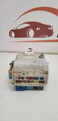 Toyota Yaris Fuse module 5G180276 5G140151
