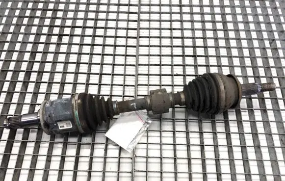 Toyota RAV 4 (XA40) Front driveshaft DU32L