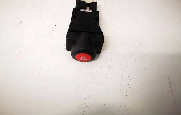 Infiniti FX Hazard light switch NILES06016