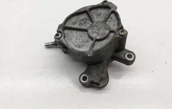 Volvo V50 Vacuum pump