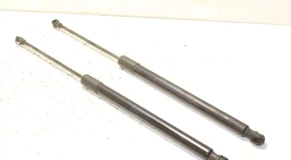 Volkswagen Golf VII Tailgate/trunk strut/damper 5G6827550C