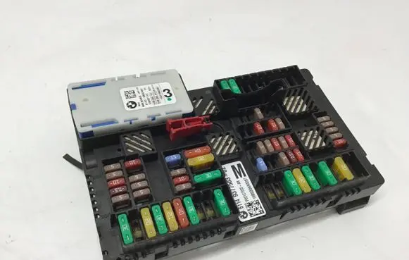 BMW 7 G11 G12 Fuse module 9377503 6802461