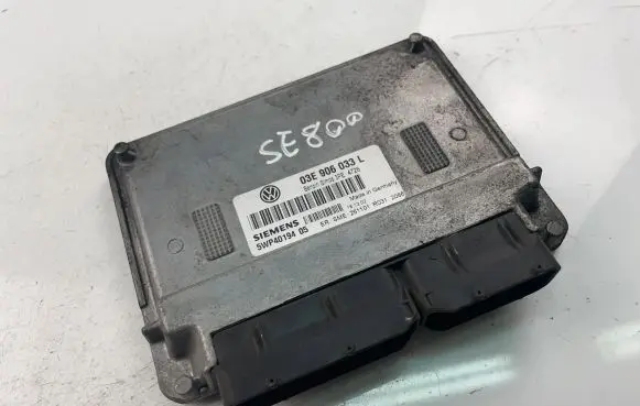 Volkswagen Polo Engine control unit/module ECU 03E906033L