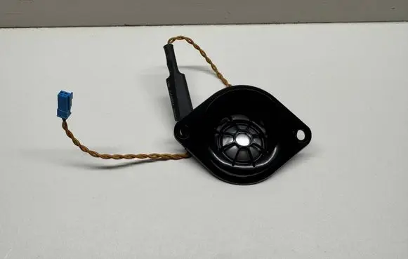 BMW 6 F12 F13 Parcel shelf speaker 9184795 8907001503 61928910