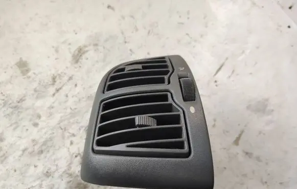 Fiat Ducato Dash center air vent grill 130422502