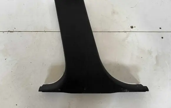 BMW 3 E90 E91 (B) pillar trim (bottom) 7058337 52107010