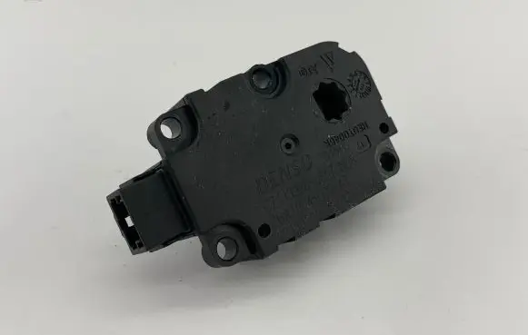 Audi A6 Allroad C7 Intake manifold valve actuator/motor CZ1139300857 ZBAT0045D09AT 201307304