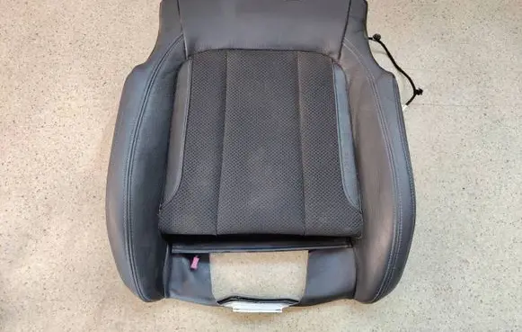 BMW X4 G02 Seat trim