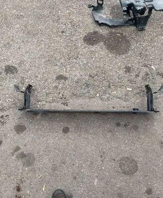 Volvo V60 Bottom radiator support slam panel 