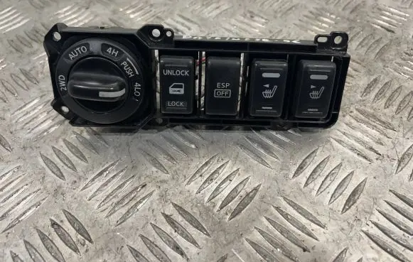 Nissan Pathfinder R51 Other switches/knobs/shifts 061B54