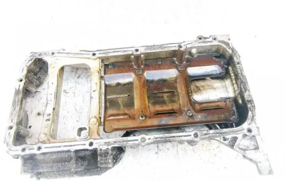 Nissan Almera Tino Oil sump