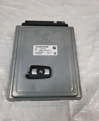 BMW X6 E71 Engine ECU kit and lock set 7588186 DMEMSD853 5WK93863