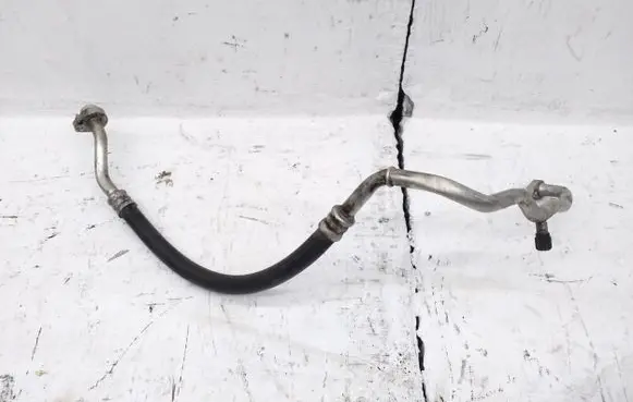Skoda Superb B8 (3V) Air conditioning (A/C) pipe/hose 5Q0820743M