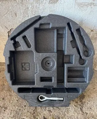 Nissan Qashqai Spare wheel section trim 849A74EA1B