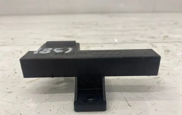 Audi A6 C7 Keyless (KESSY) go control unit/module 89393697