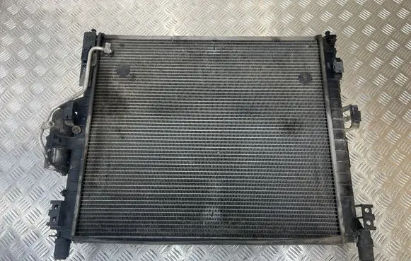 Mercedes-Benz ML W163 Coolant radiator A1635000103