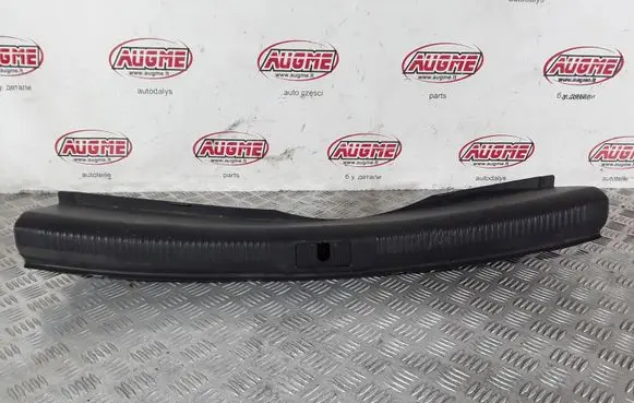 Audi A5 8T 8F Rear sill trim cover 8T0863471