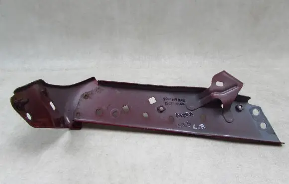 Mazda CX-5 Fender mounting bracket KD53-52240 55561