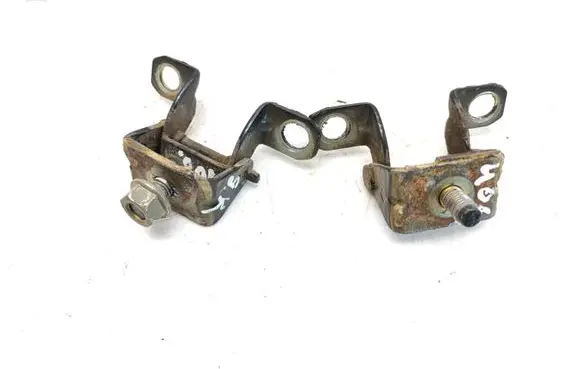 Nissan Micra Tailgate/trunk/boot hinge Z11G