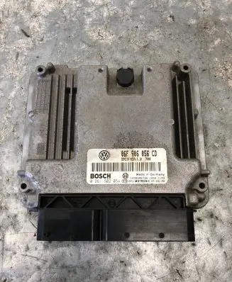 Volkswagen Touran I Engine control unit/module ECU 06F906056CD