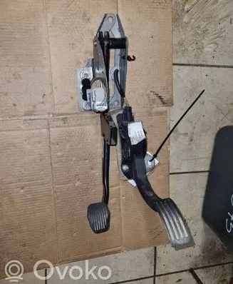 Ford Focus Brake pedal BV612467GB