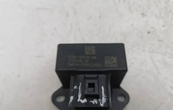 Ford Galaxy Fuel pump relay 11554363C