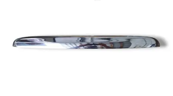 Trunk door license plate light bar