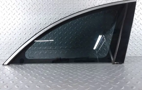 Mercedes-Benz R W251 Rear side window A2516702450 2516702450