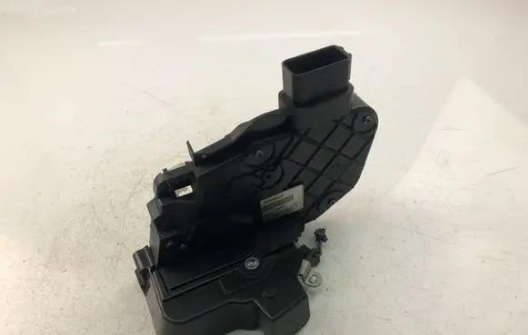 Volvo V40 Rear door lock 30699429